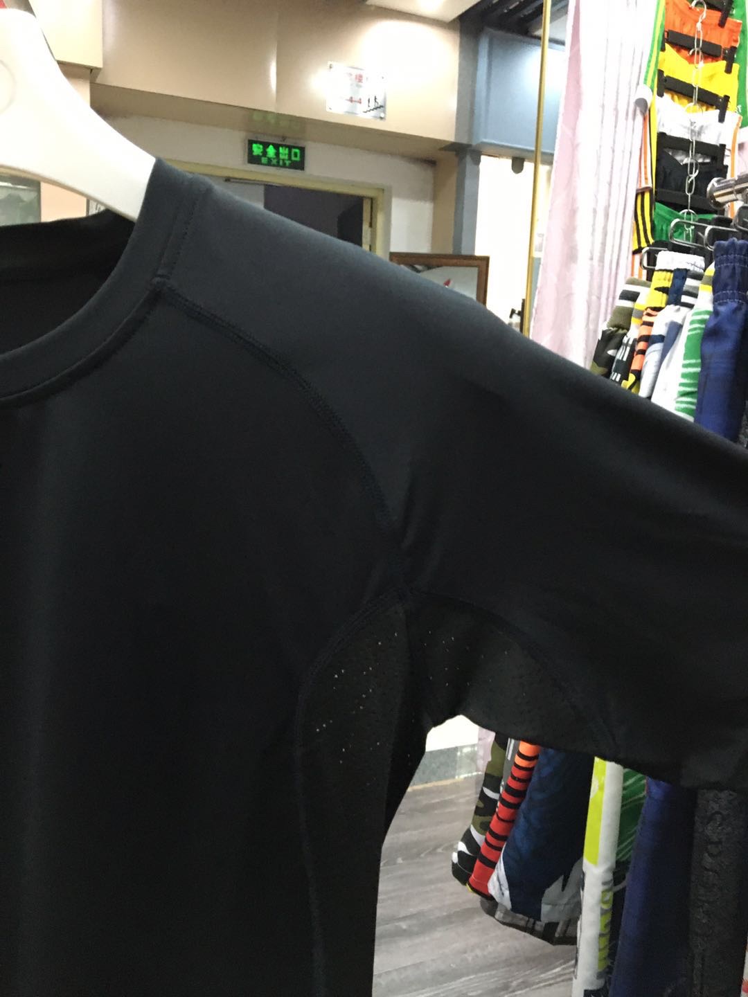 Customized for foreign trade, trendy, fashionable, sporty and pure black. details Picture