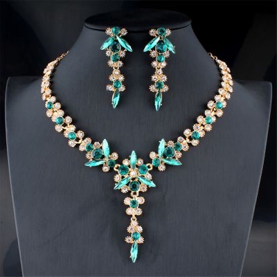 European and American fashion stainless steel glossy pendant and crystal earrings necklace suit