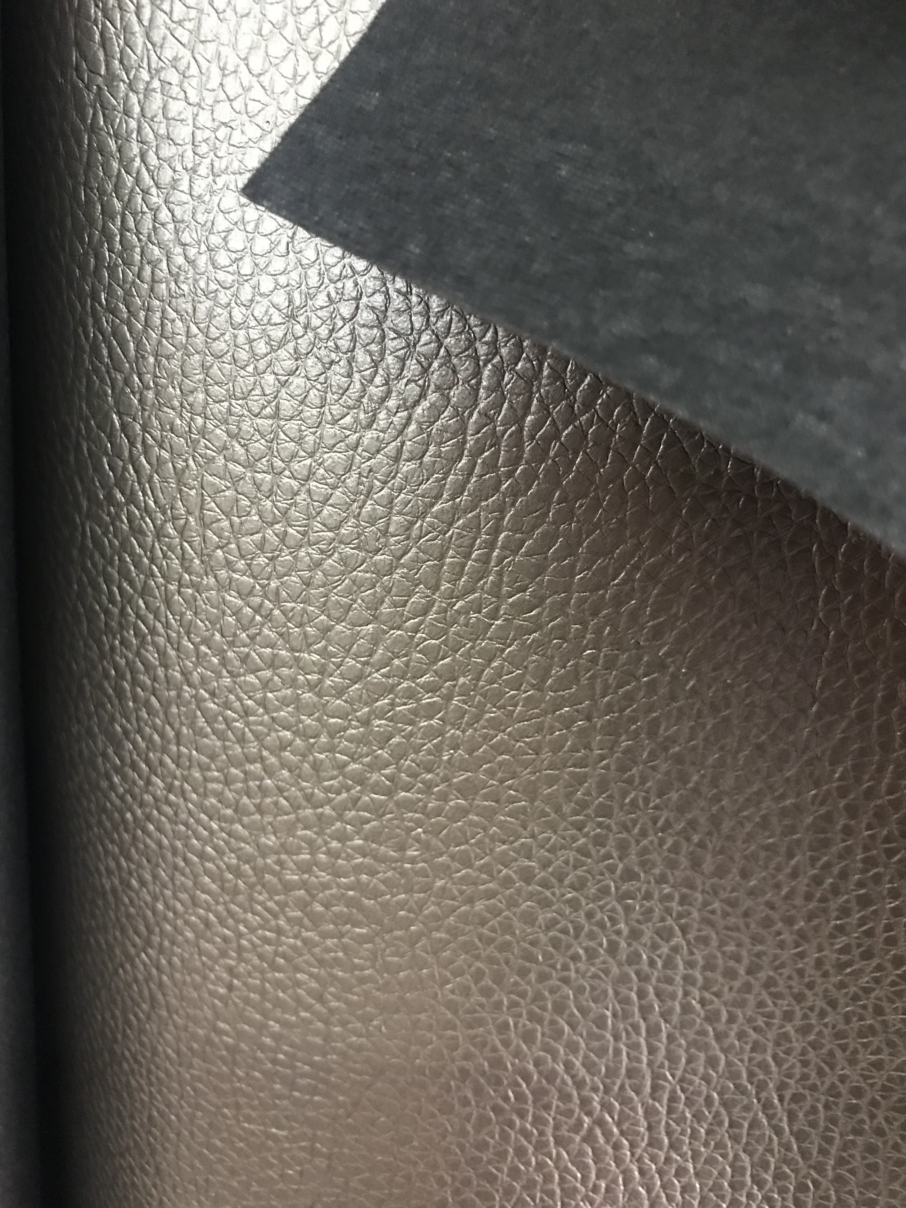 工厂直销0.8厚荔枝纹皮革亮光绣花四方格加圆圈绗缝1.8公分格子纹加小圆圈3公分厚海绵弹力起泡布适用于单拉包双拉包喜庆工艺品沙发椅子家装软硬包详情图9