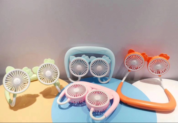 A best-selling neck fan for lazy people Application Scenario