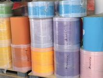 各种彩色卷桐不干胶每米2.40元星巨力印刷器材质优价廉诚信经营