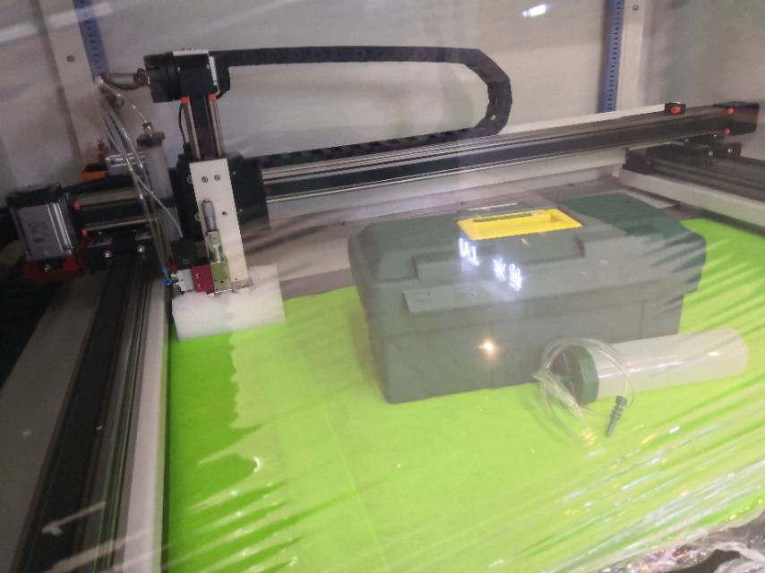 超越牌视觉定位精密喷胶机3680纺织机械现货现发详情1