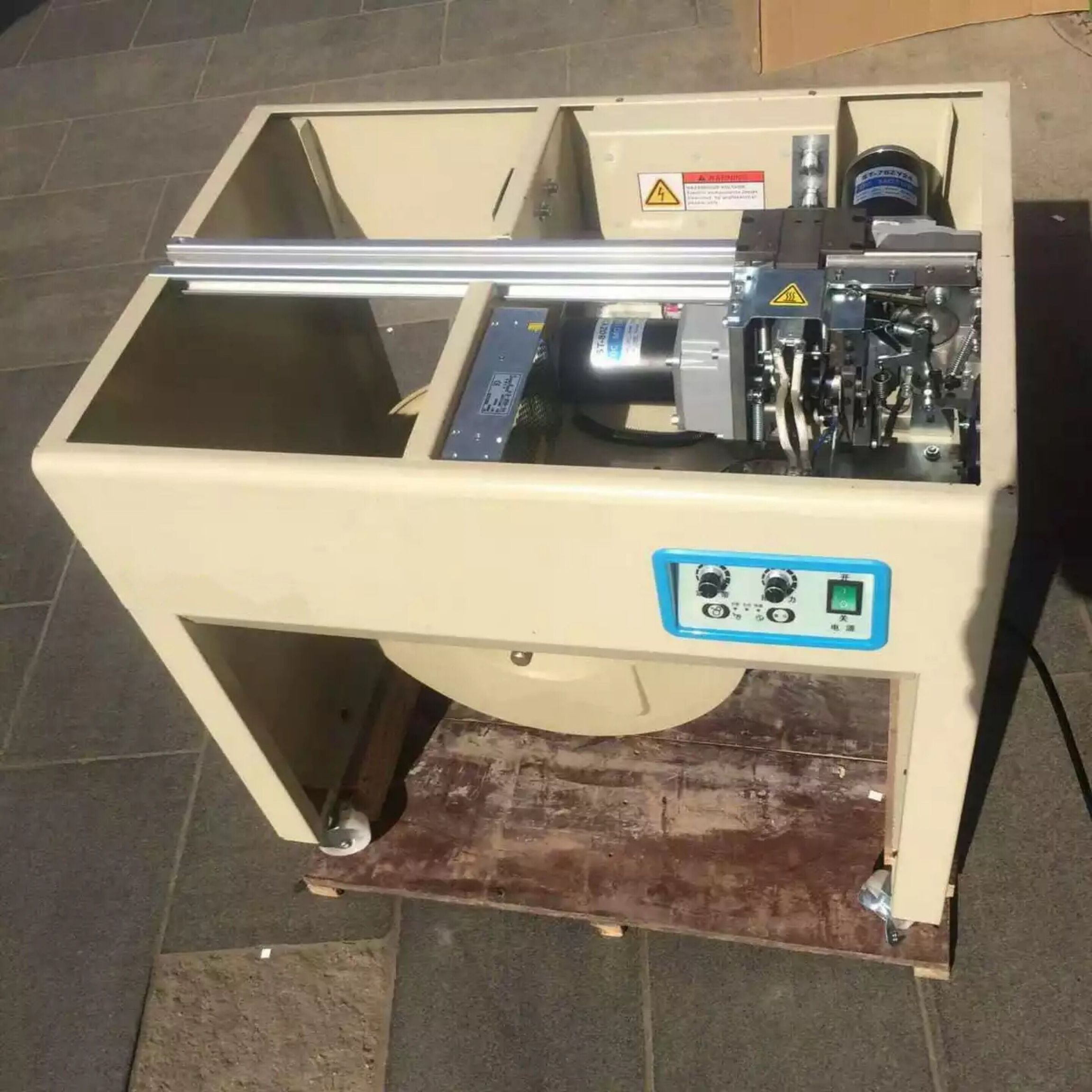 استيراد آلات ربط بآلات ربط بآلات ربط بآلات ربط من البلاستيك بحبال Item Picture