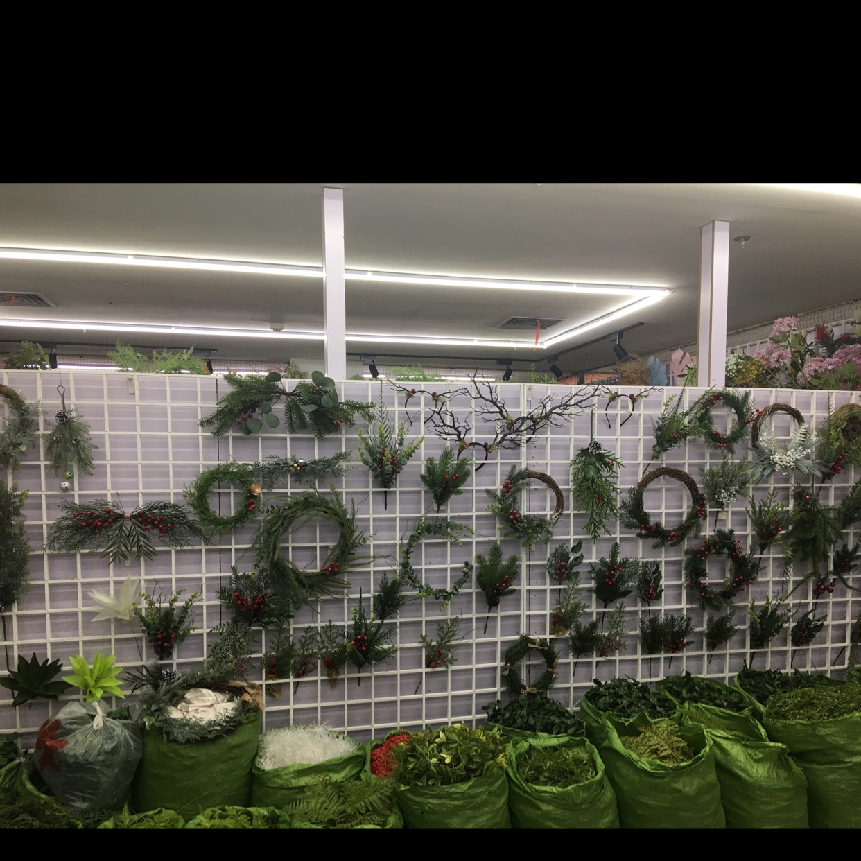 Yuge Craft Accessories on the 4th floor describe pic - 2