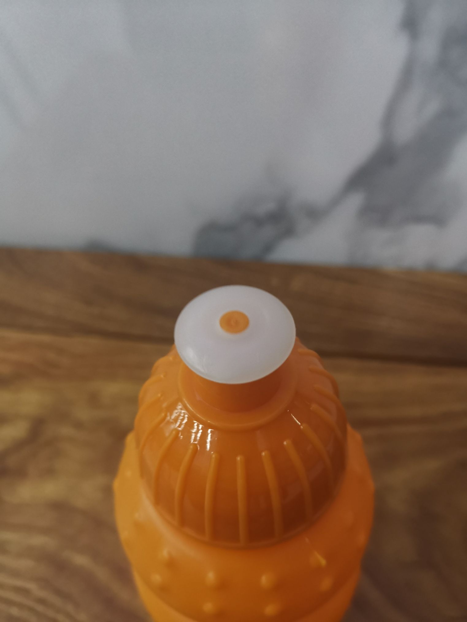 Foreign trade special children's water bottle plastic drinking bottle one open cover water bottle owner recommends children's orange kettle details Picture