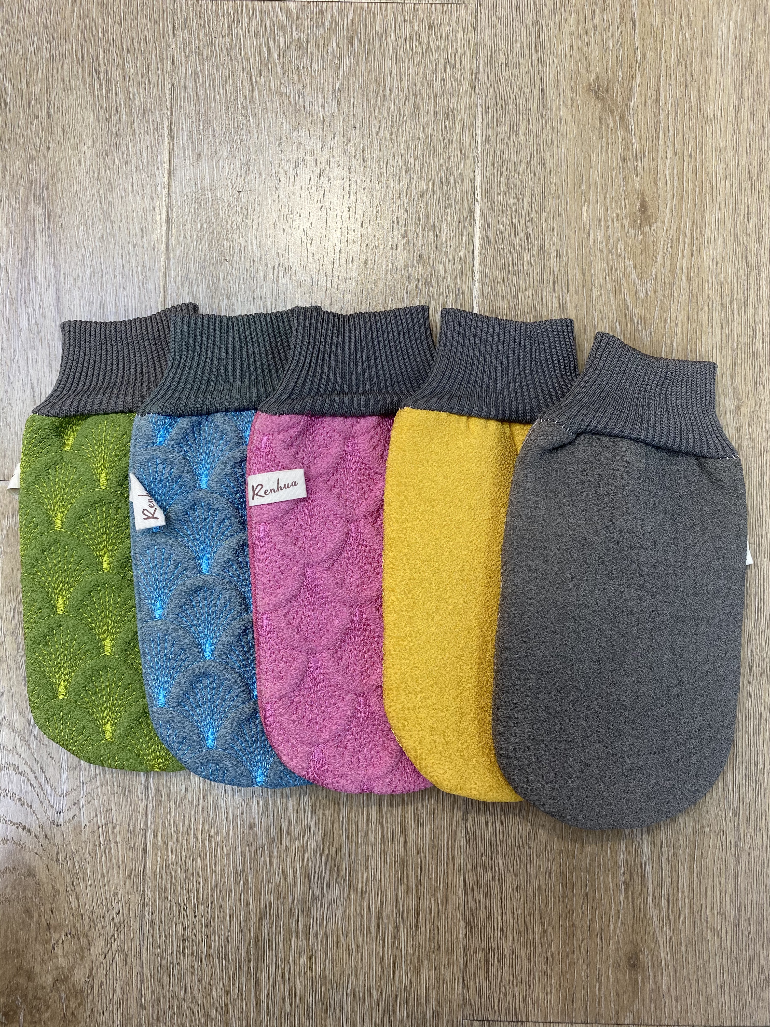 Renhua Bath Towel Bath Gloves Bath God Single Quilted Show Bath Towel Bath Towel Bath Towel Item Picture