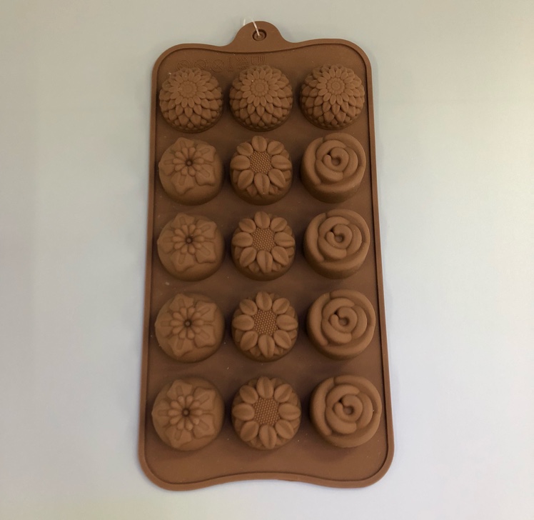 Silicone chocolate cake molds (four flower shapes)