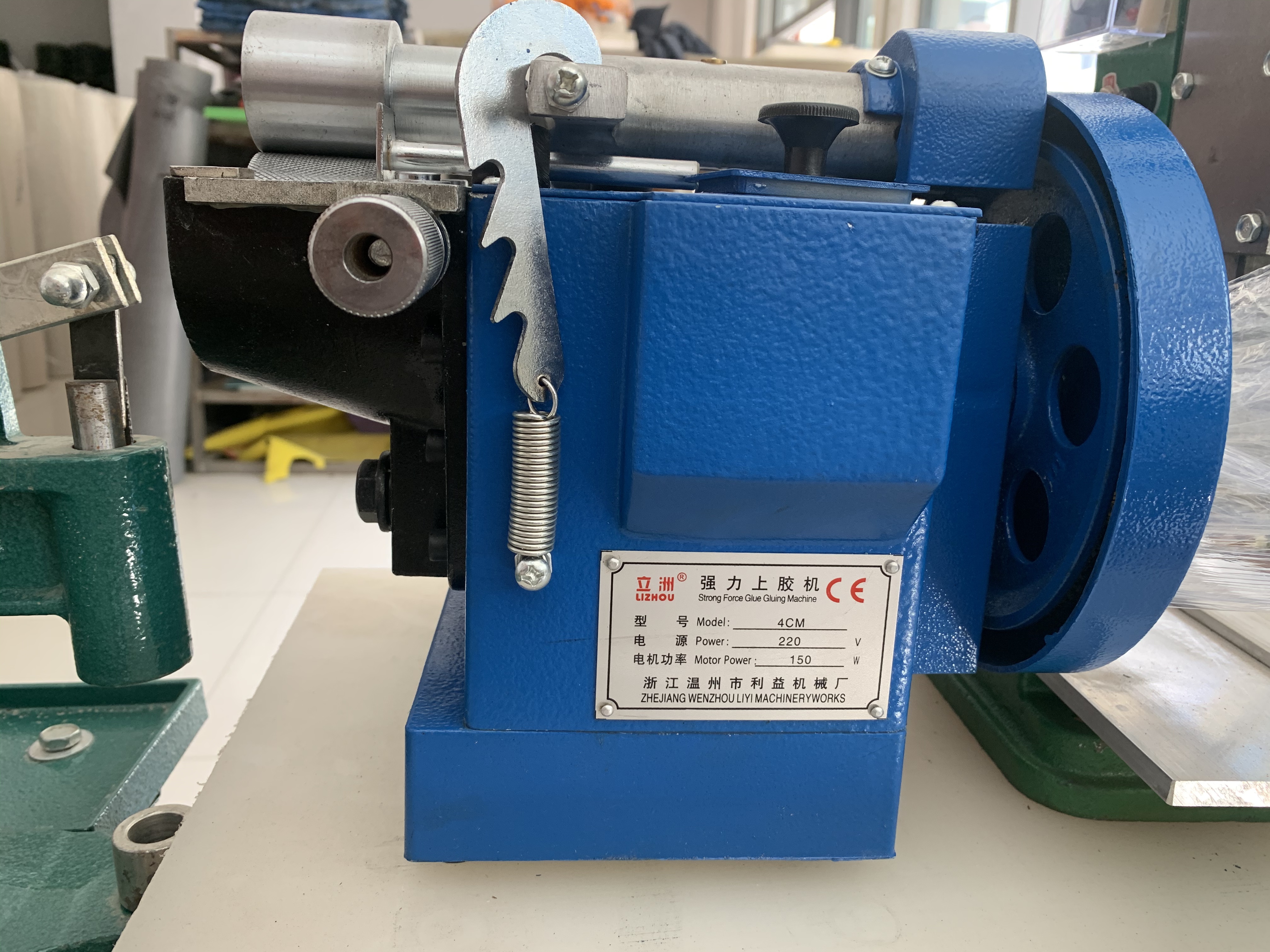 Factory direct sales of best-selling new models with large stock of powerful gluing machines Specification image