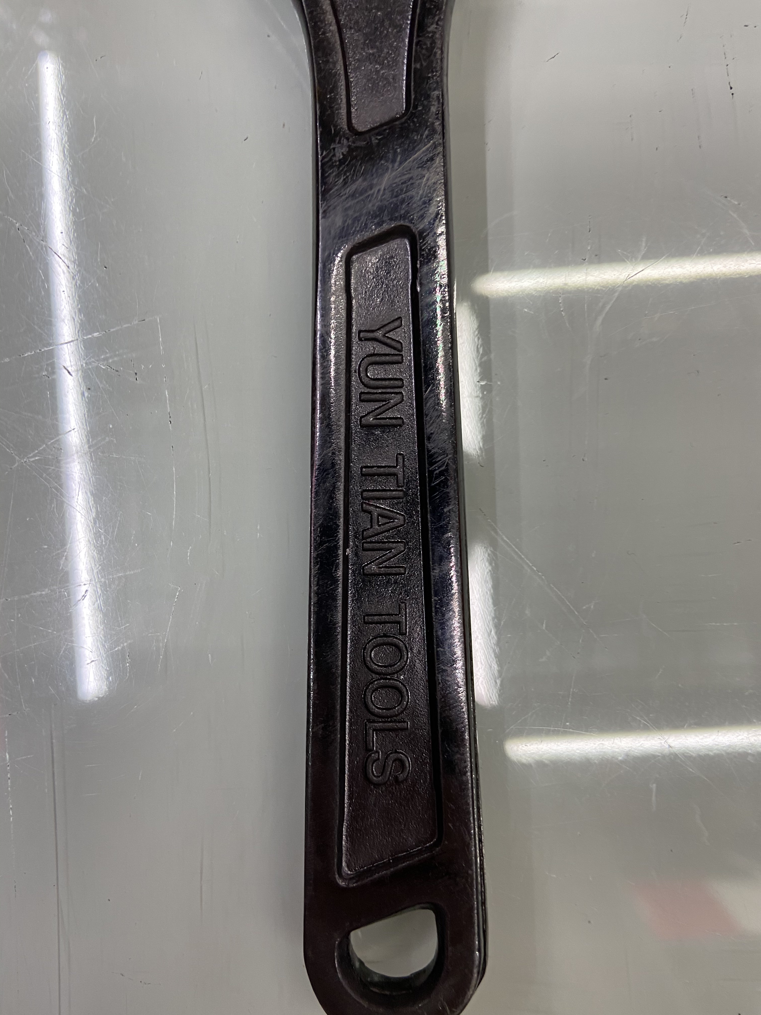 10寸活动扳手产品图