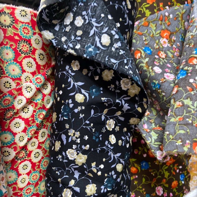 Black Floral Cotton Poplin Dressmaking Rolle Cotton Cloth Plain Color Silk Color Silk full figure