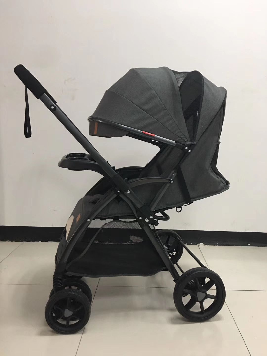 Baby stroller Z6H, portable folding children's stroller, shock-absorbing four-wheel stroller for newborns detail image 2