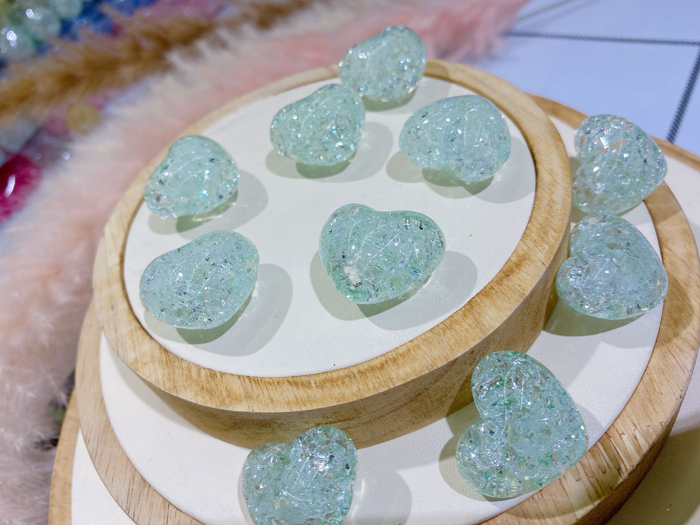 Acrylic straight-hole heart-shaped floral hair tie accessory head Specification image