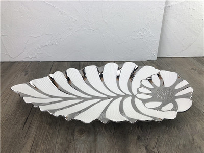 Wholesale silver-plated creative leaf plates, ceramic, modern and simple dining tables, coffee tables, fruit plates, home pastry and cake plates Specification image