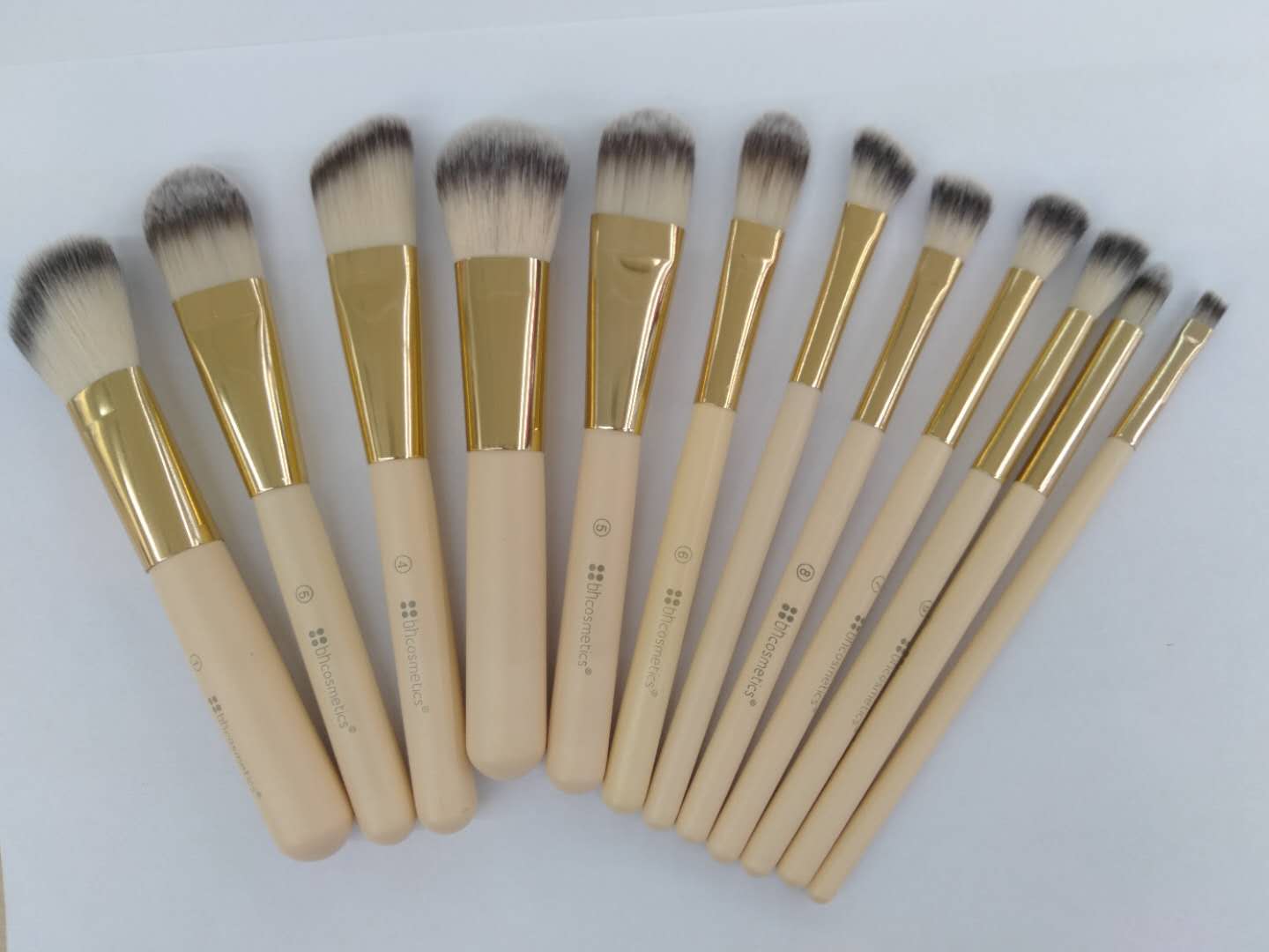 12 sets of makeup brushes, makeup brushes, brow brushes