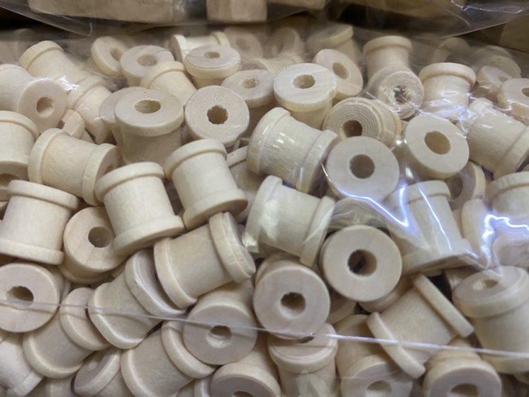Wooden spool thumbnail