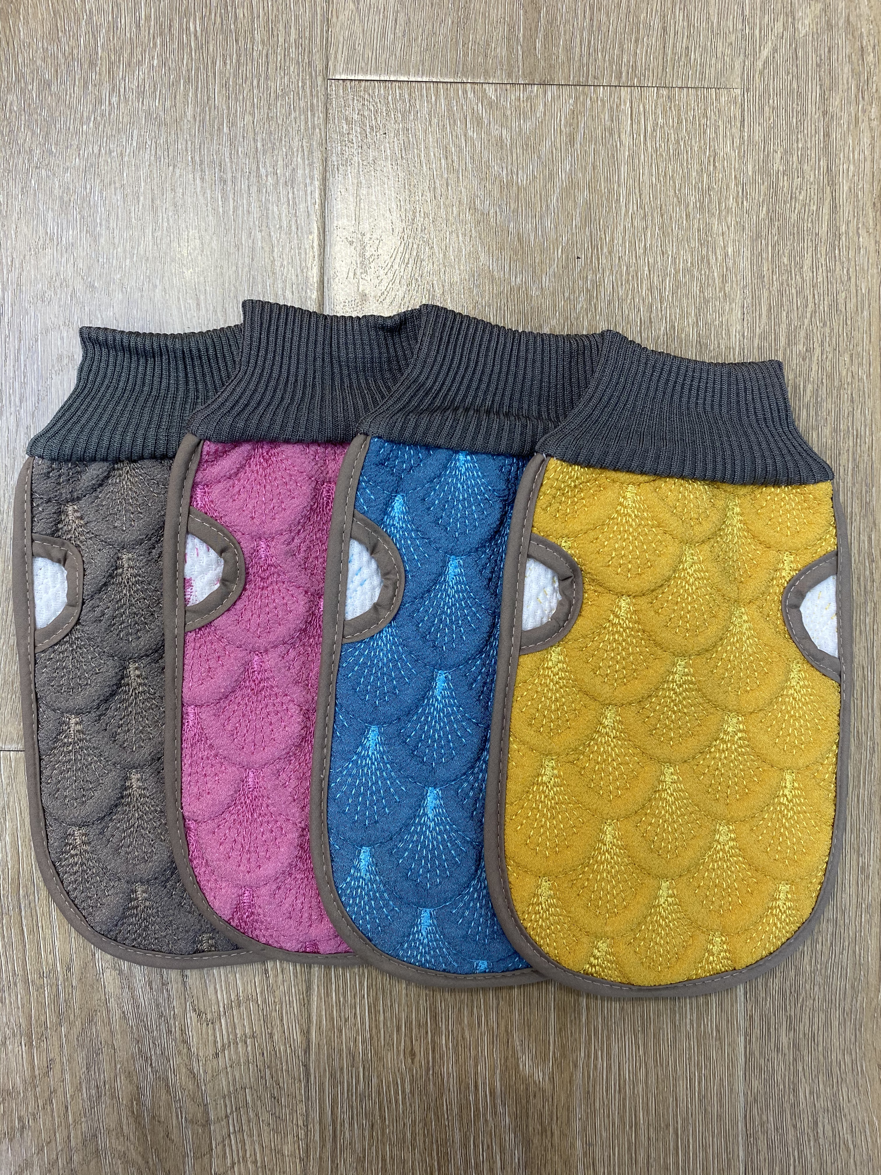 Renhua bath towel bath gloves miss quilting show bath towel bath artifact bath wipe Application Scenario