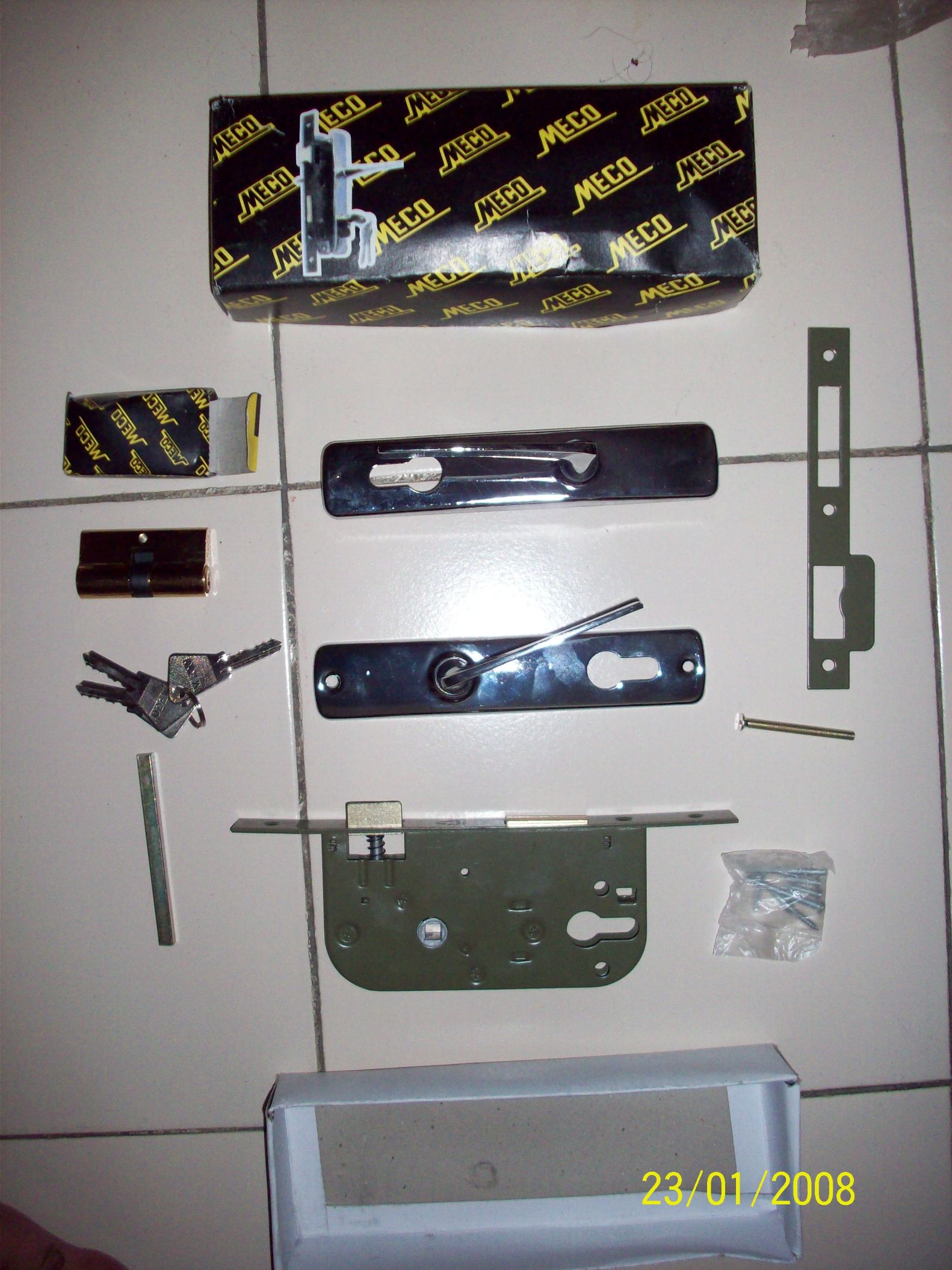 3310 door lock thumbnail