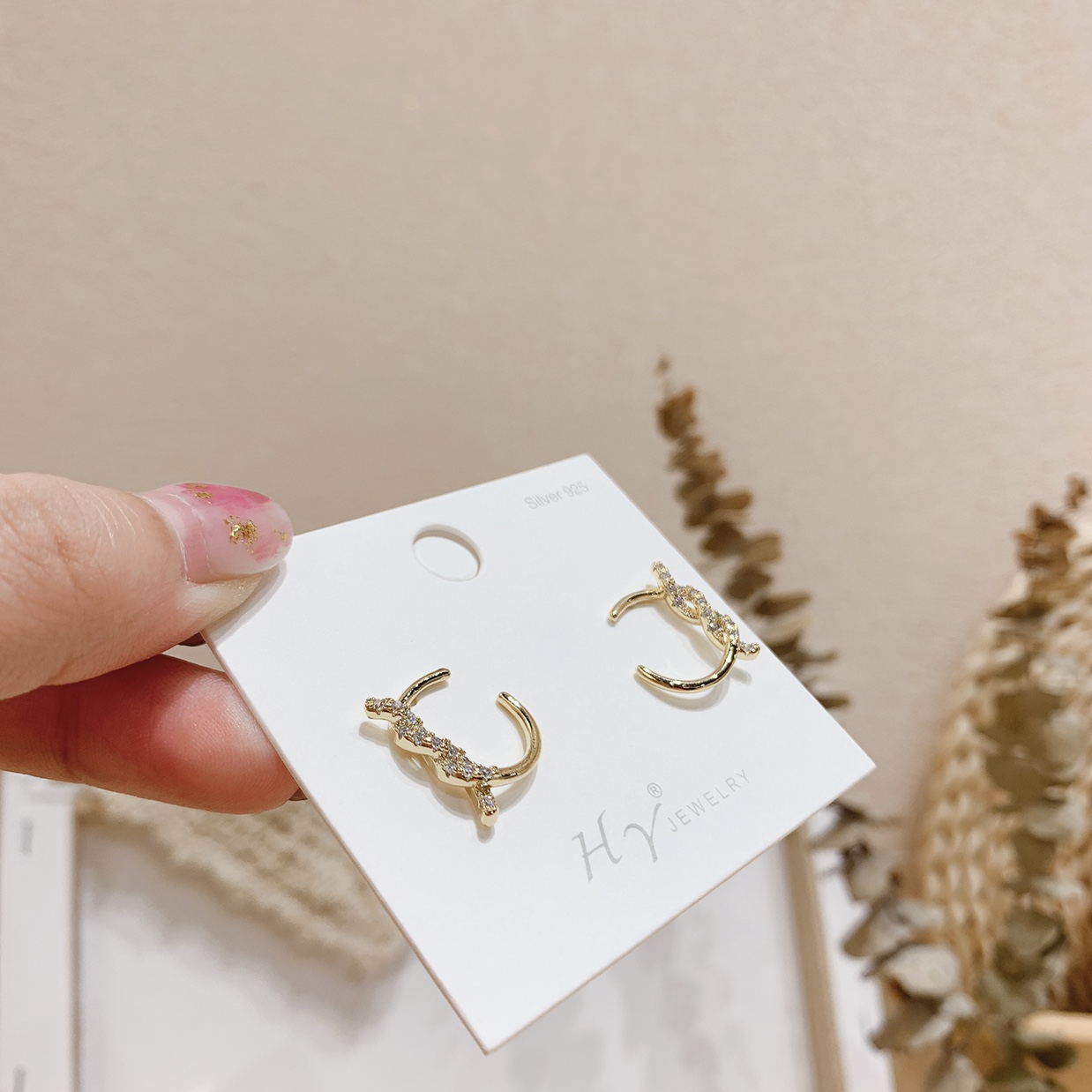 Delicado micro zirconia pendientes