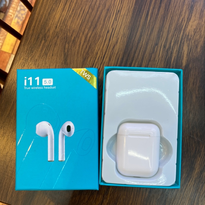 The headset 4 thumbnail