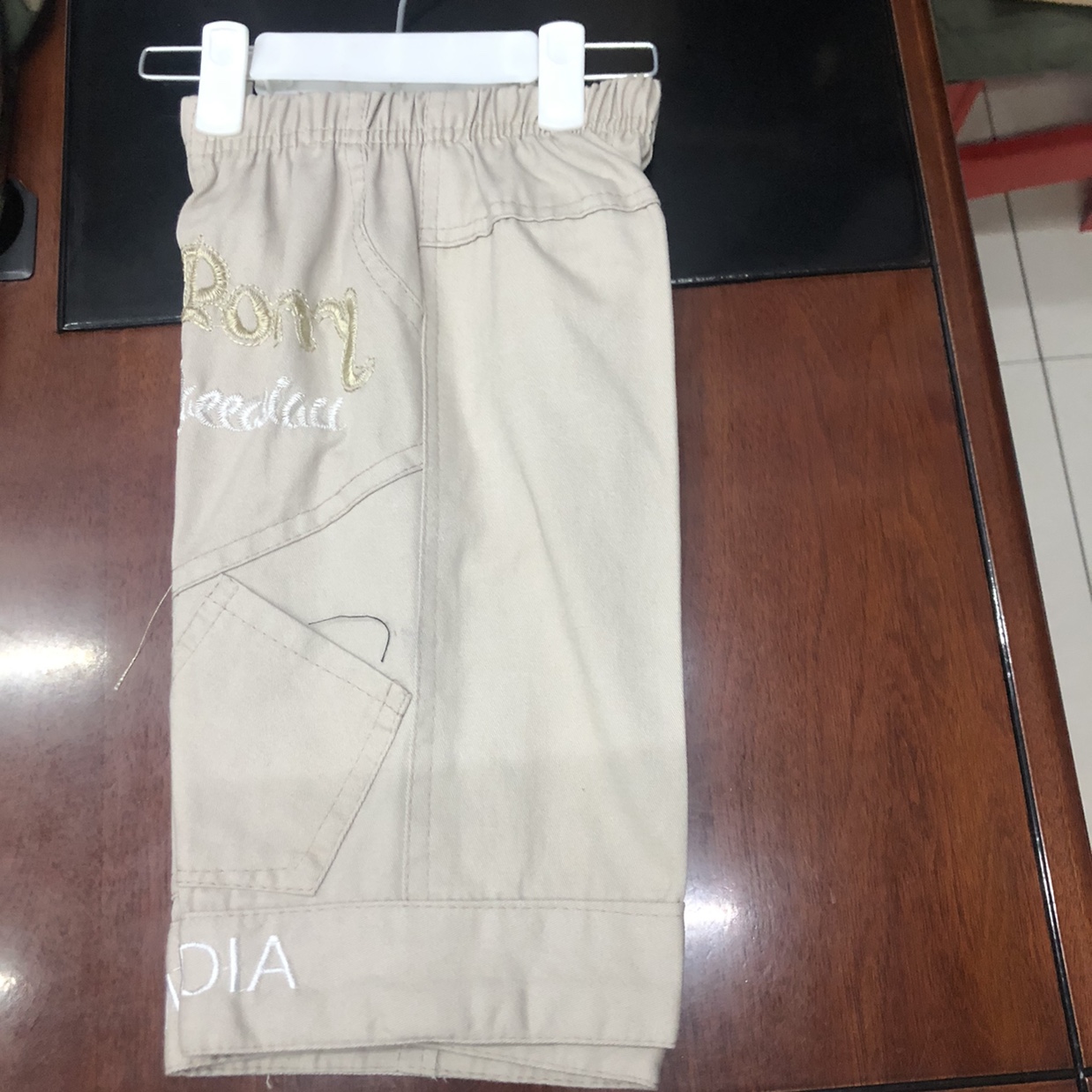 Light-colored workwear