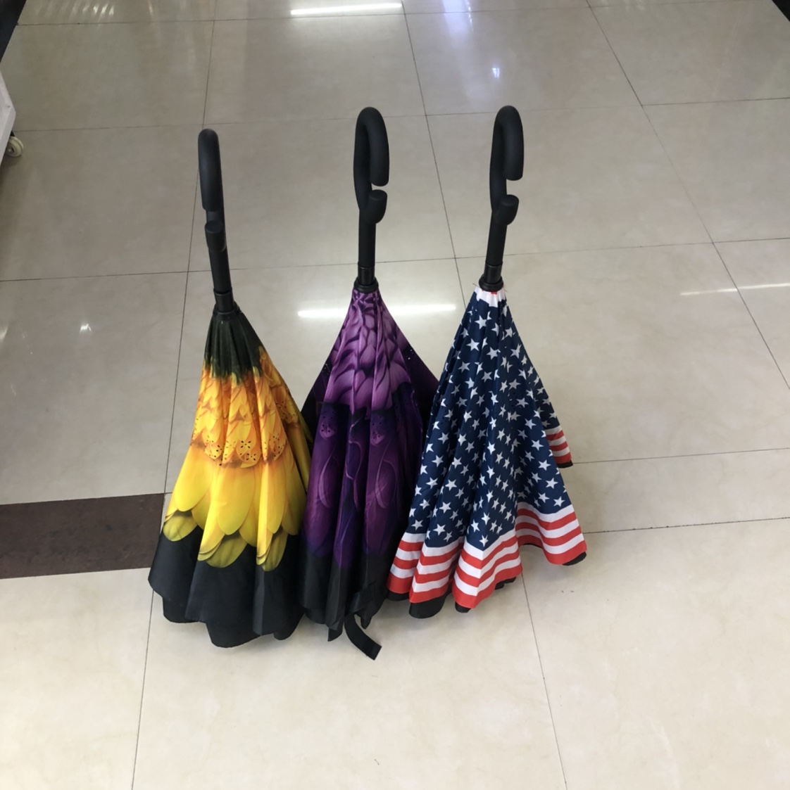Reverse umbrella flower