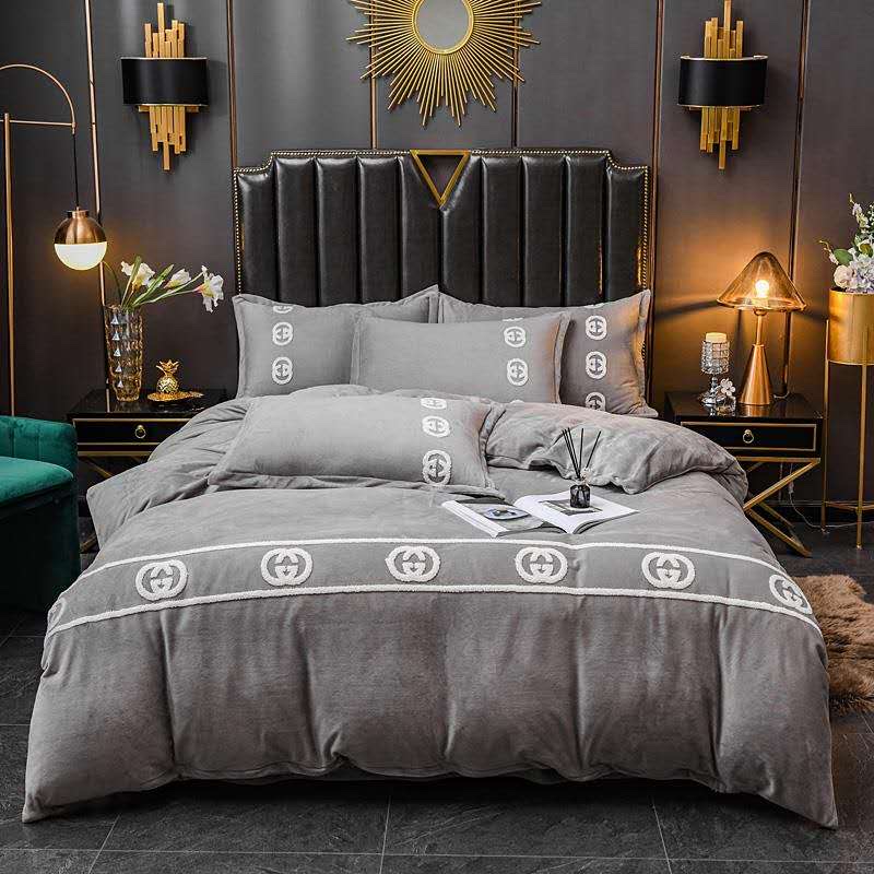 Four-piece towel embroidered baby plush set details Picture