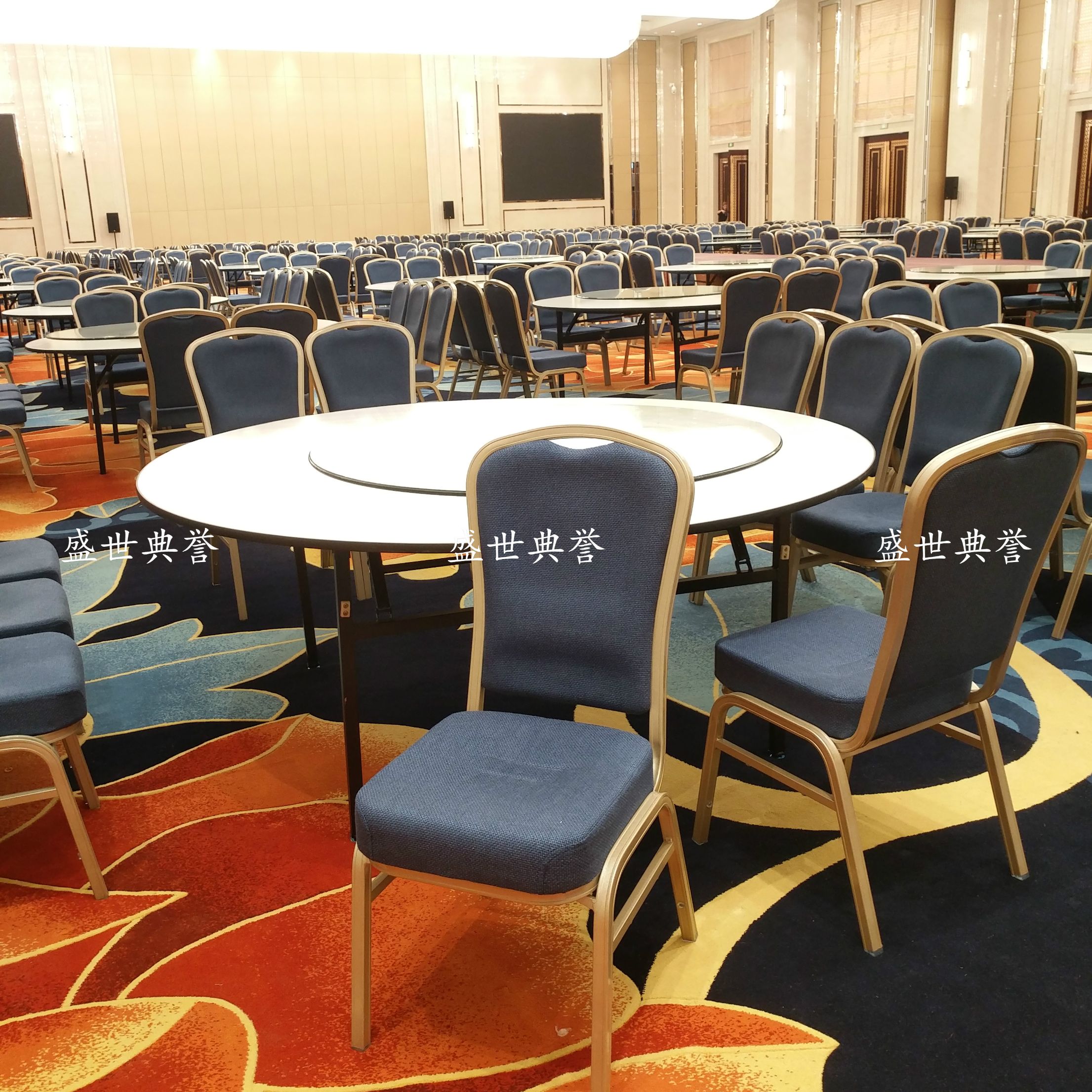 上海五星级酒店宴会厅婚礼家具定做度假酒店婚宴餐桌椅铝合金餐椅详情图1