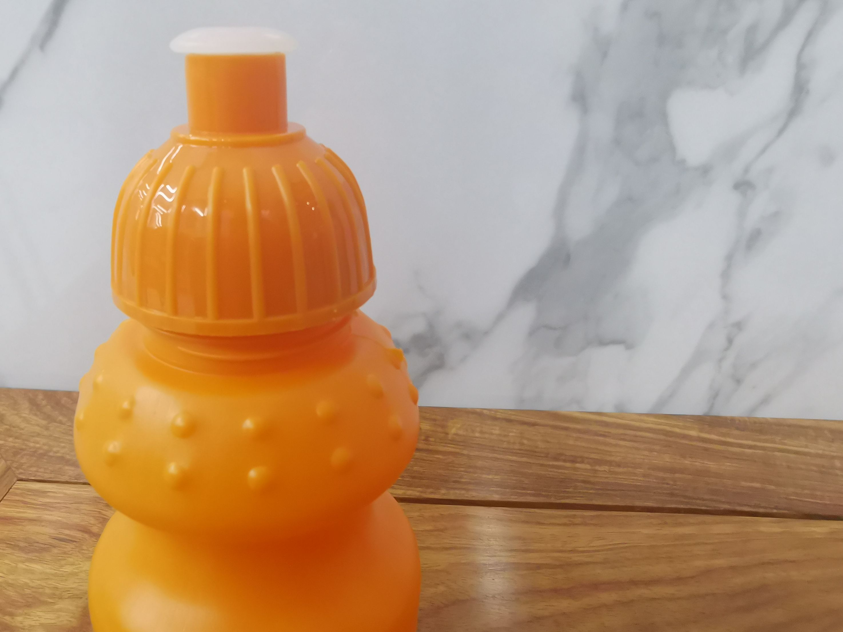 Foreign trade special children's water bottle plastic drinking bottle one open cover water bottle owner recommends children's orange kettle details Picture