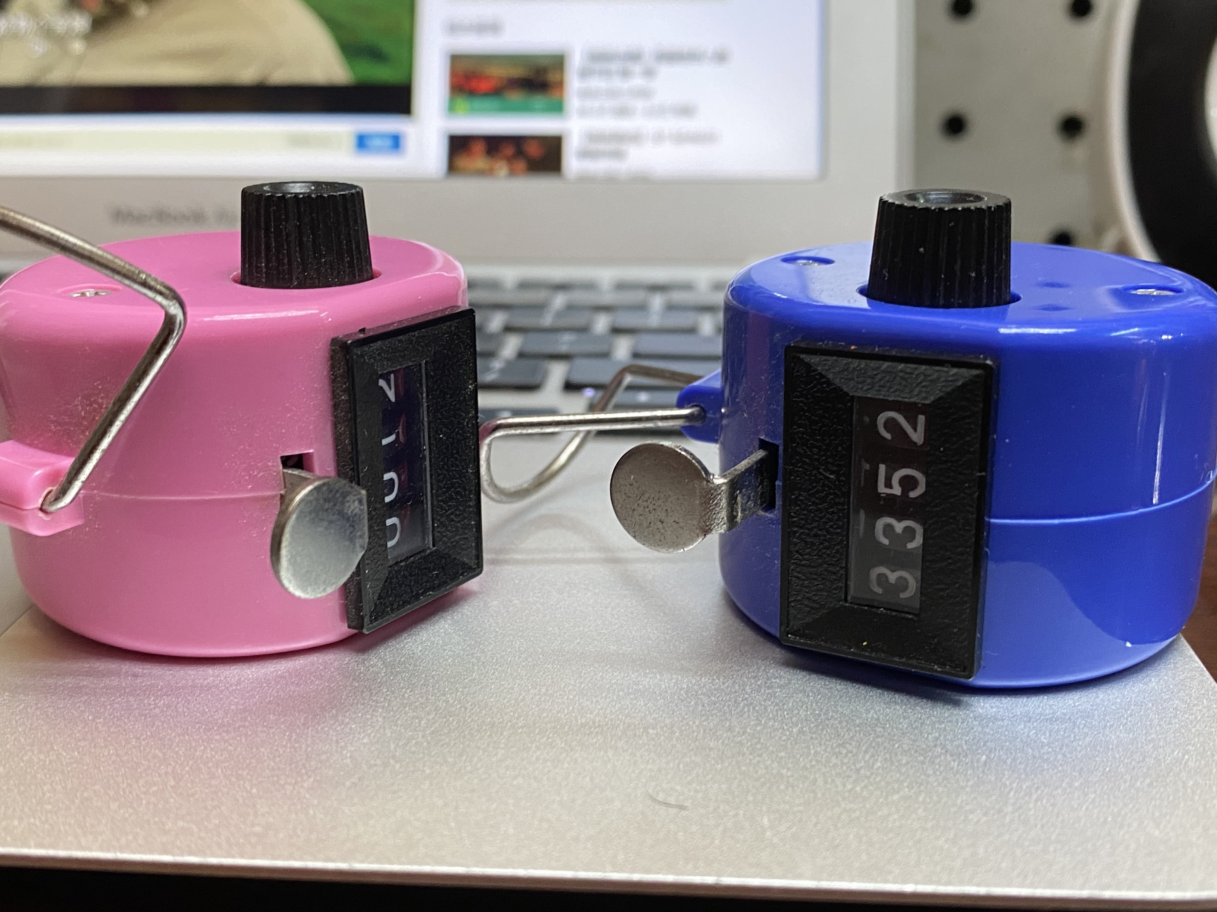 Counter: Mechanical counter for chanting and counting details Picture