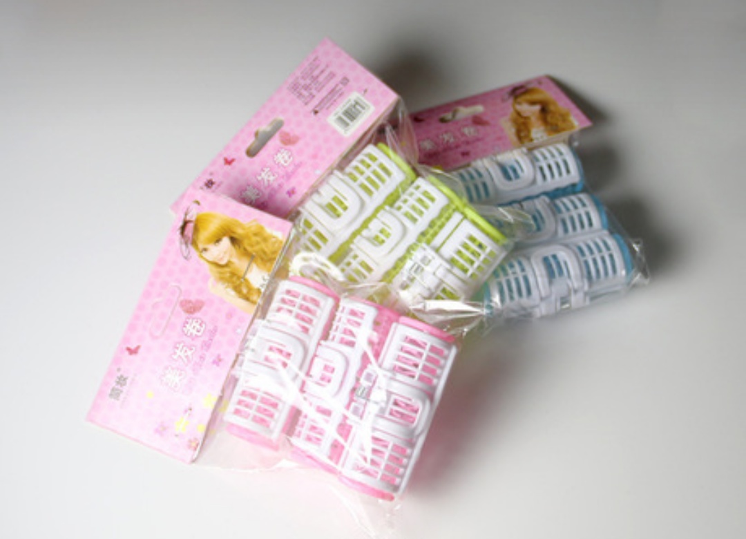 The new three plastic hair rollers, hair curlers, hair curling clip