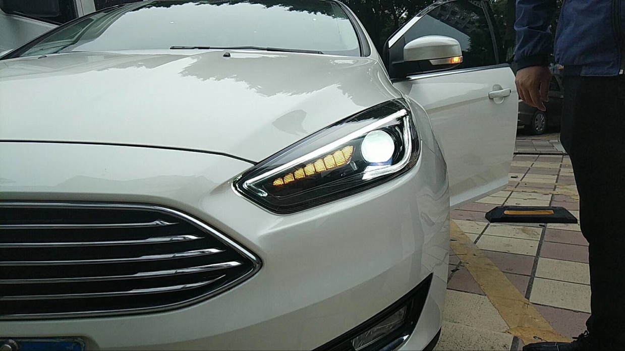 15-18 Fox headlight dedicated auto and motorcycle parts professional production, original factory quality