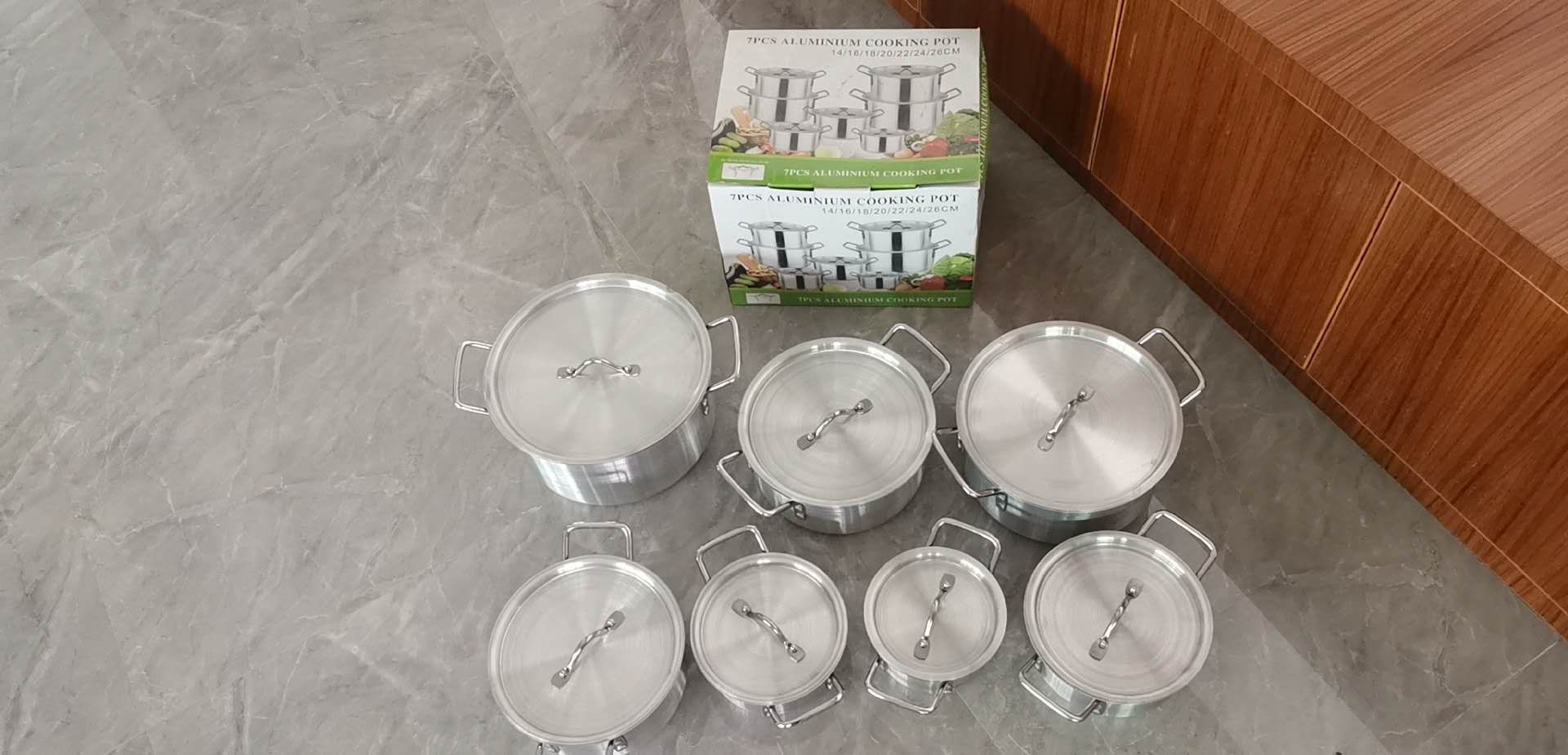 سبعة قطع من وعاء الألومنيوم مقلاة الألومنيوم details Picture