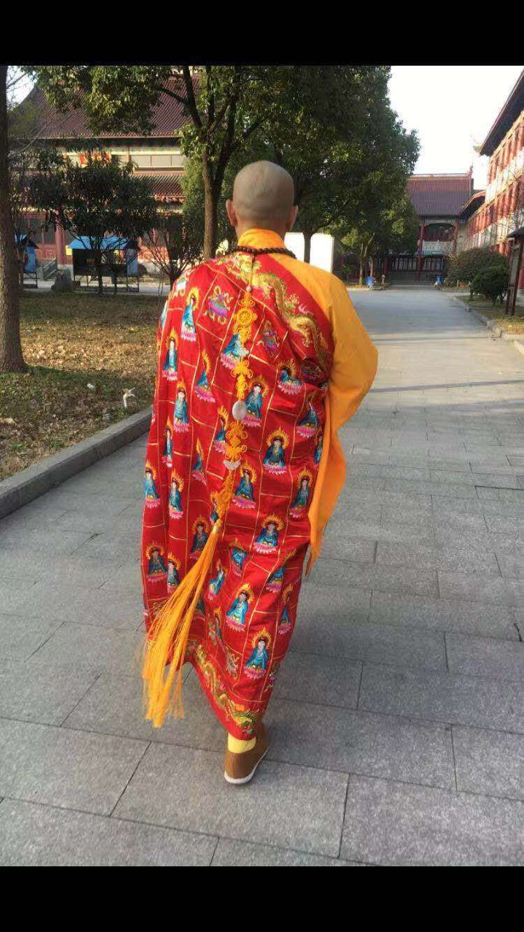 Suzhou-embroidered ancestral robe, purely handmade