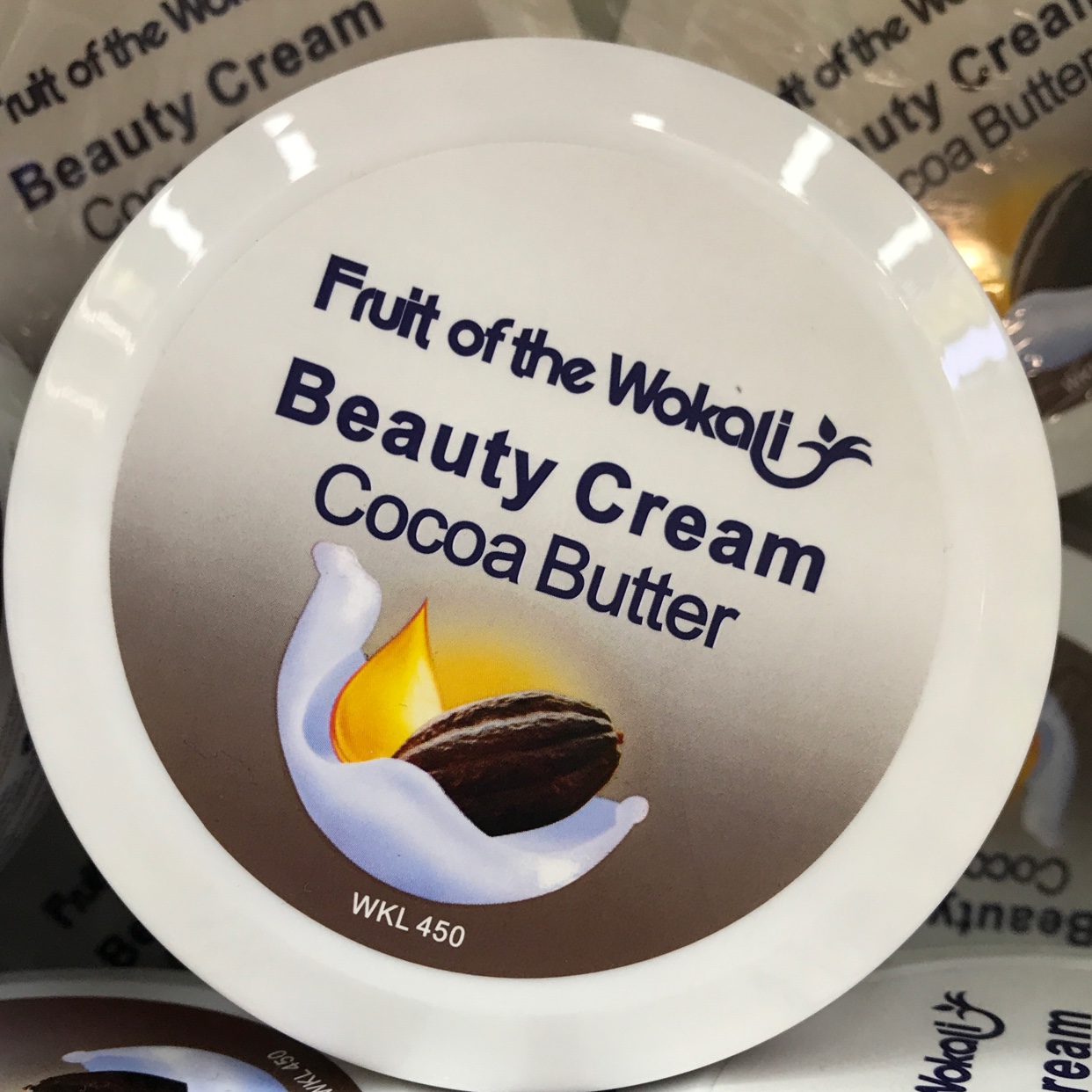 Cocoa cream full figure
