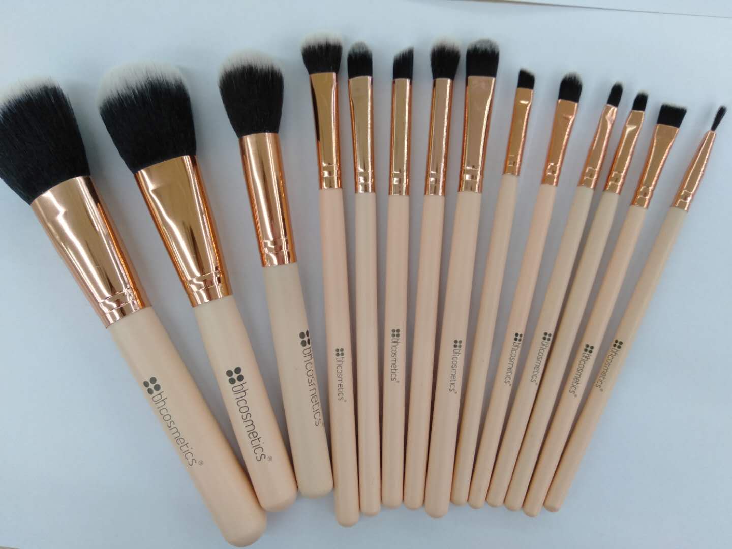 14 sets of makeup brushes, blush brushes, facial masks brushes