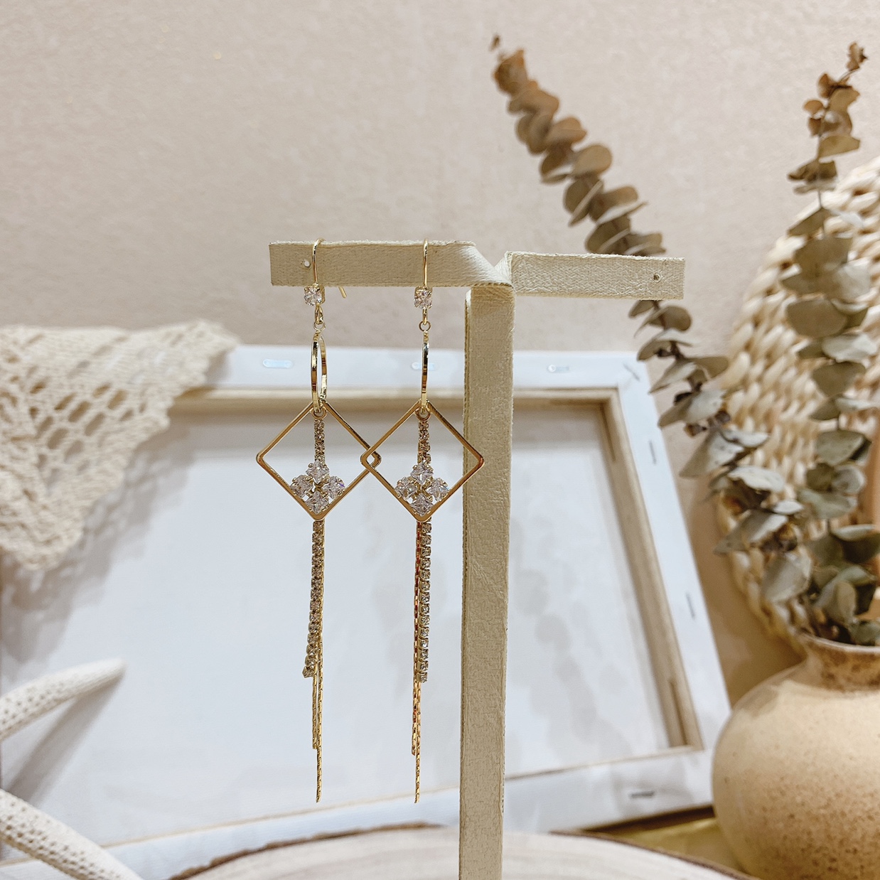 Pendientes versátiles con flecos delicados