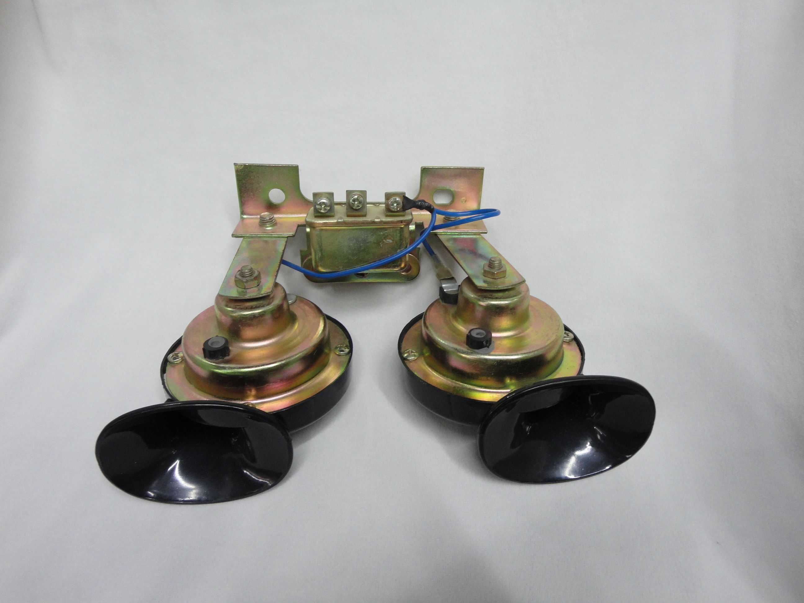 Automotive supplies manufacturers direct WS261 snail horn car horn high bass