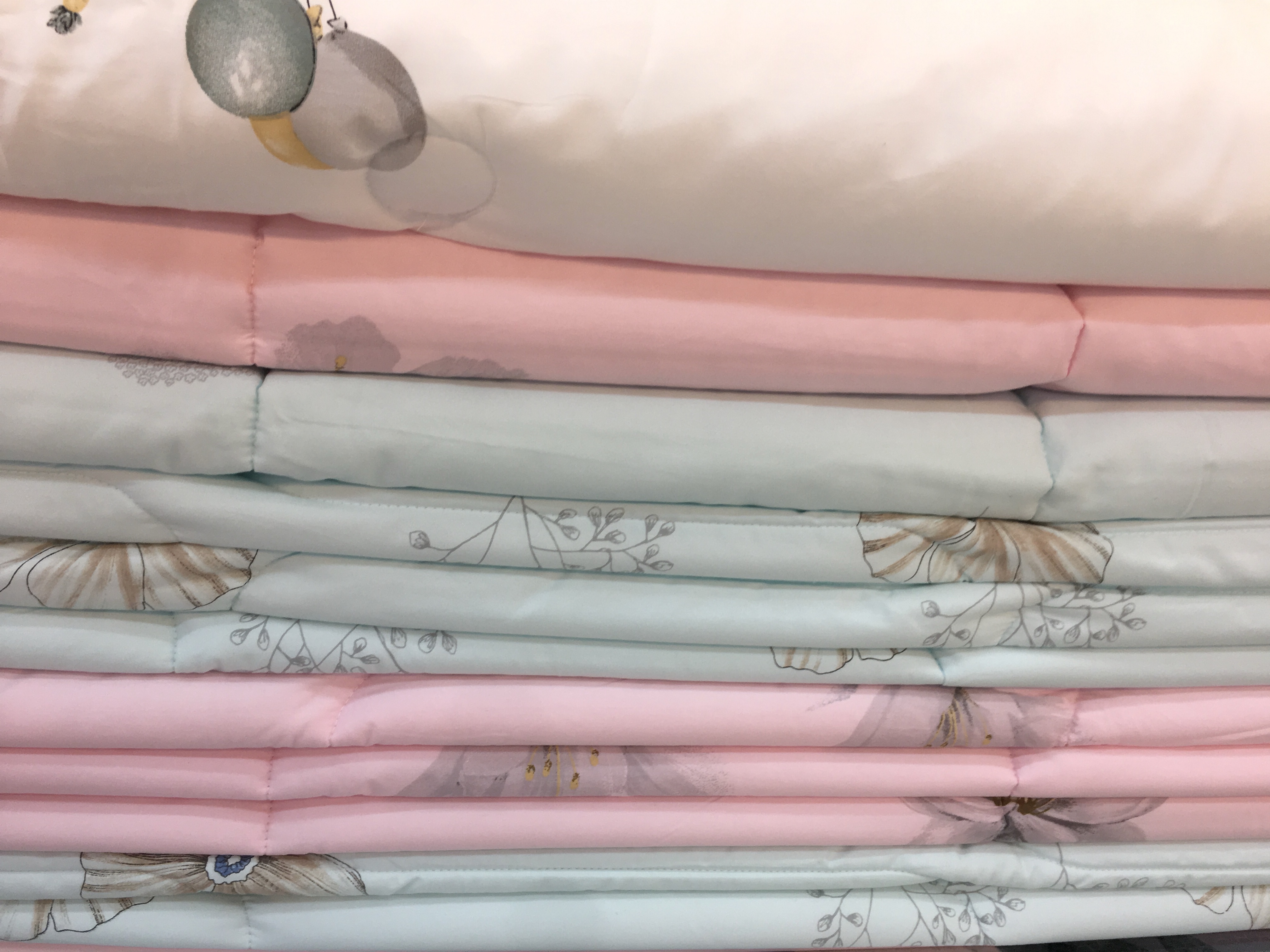 High Density Cotton Silkworm Pupa Spring And Autumn Quilt Application Scenario