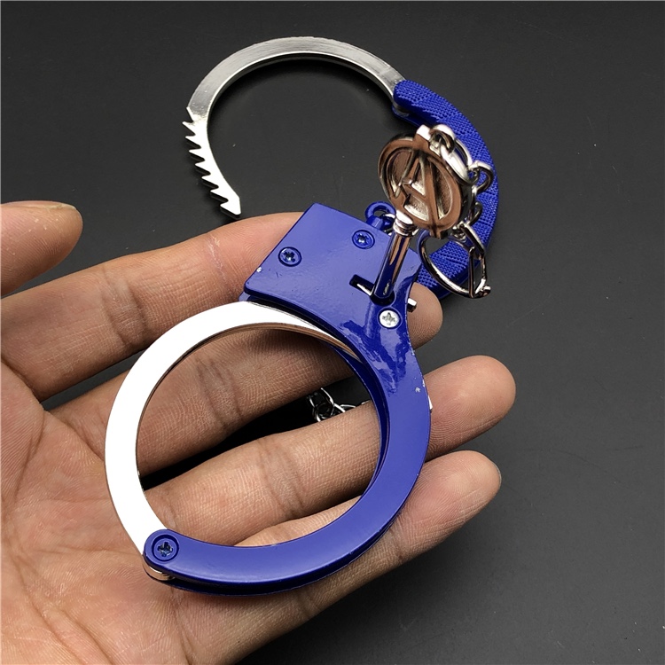 New anime and game weapon models, metal anime handcuffs, toy alloy models, children's toy models Specification image