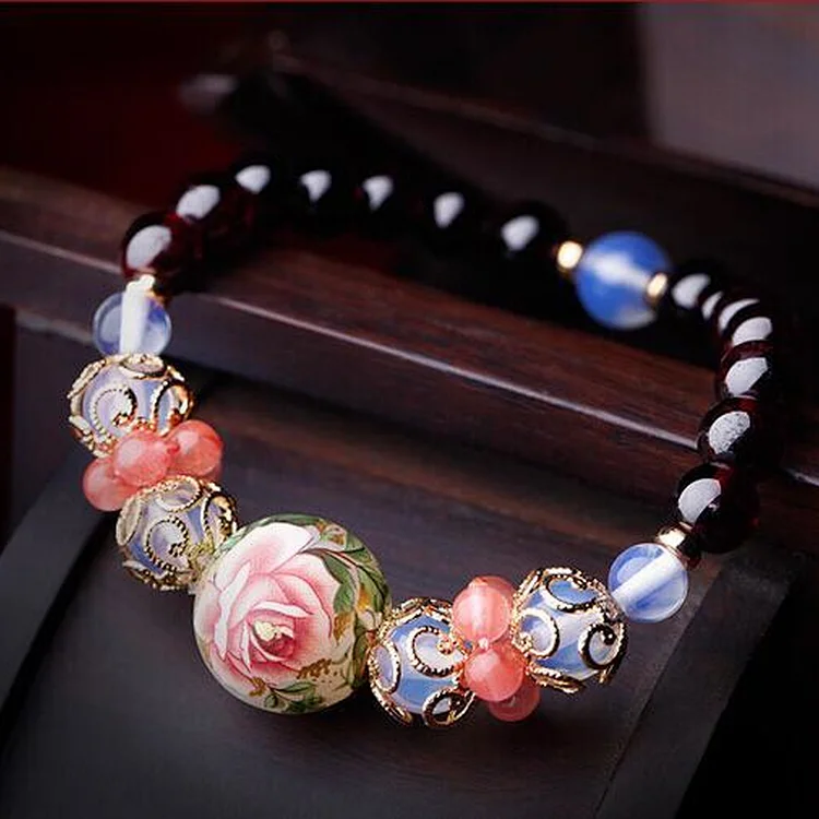 Totem Jewelry Ancient Classic White Jade Beaded Bracelet 088 Application Scenario