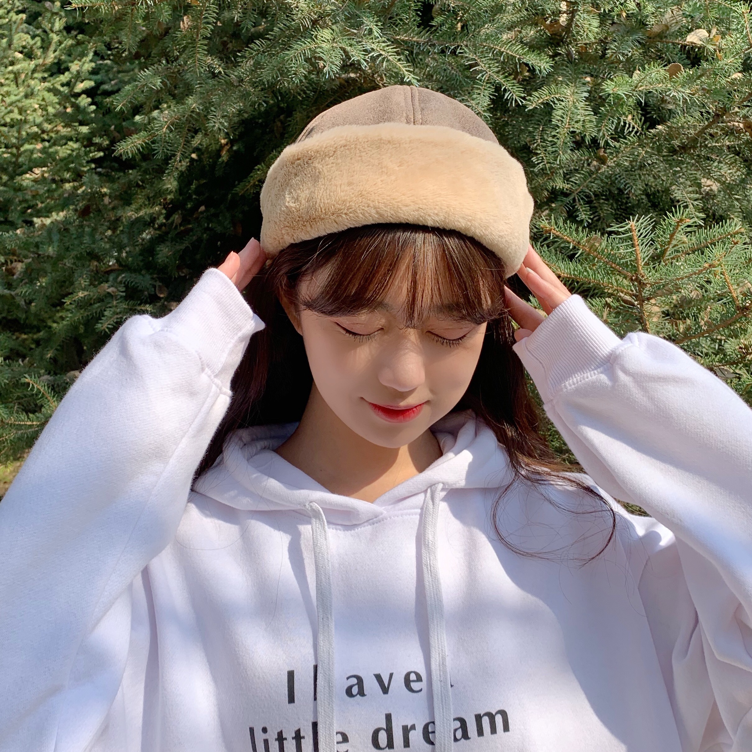 仿貂绒尖尖帽冬帽详情图2