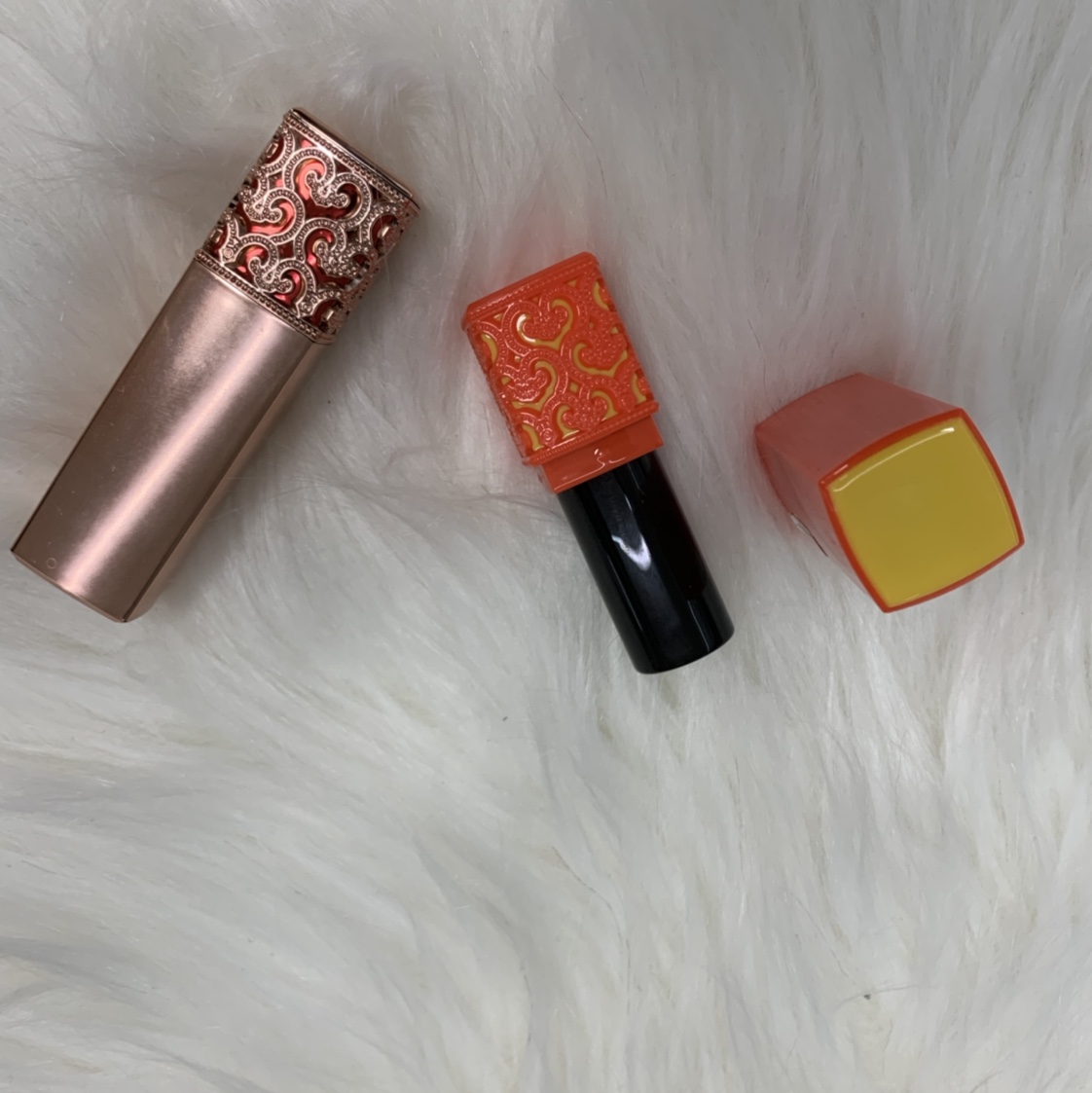 Best-selling lipstick tubes
