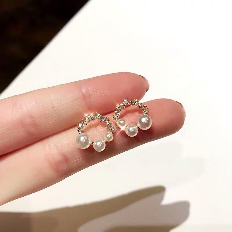 925 Silver Needle Korean style Versatile Round delicate micro-inlaid cute stud earrings ins Girl Series Water diamond Earrings Women's pomelo ears Application Scenario