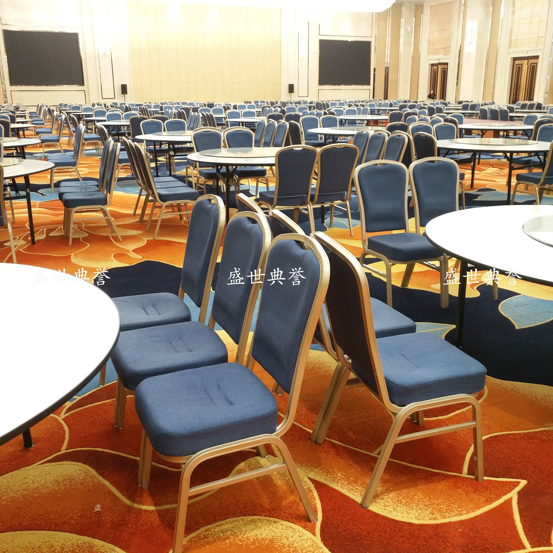 上海五星级酒店宴会厅婚礼家具定做度假酒店婚宴餐桌椅铝合金餐椅详情图2