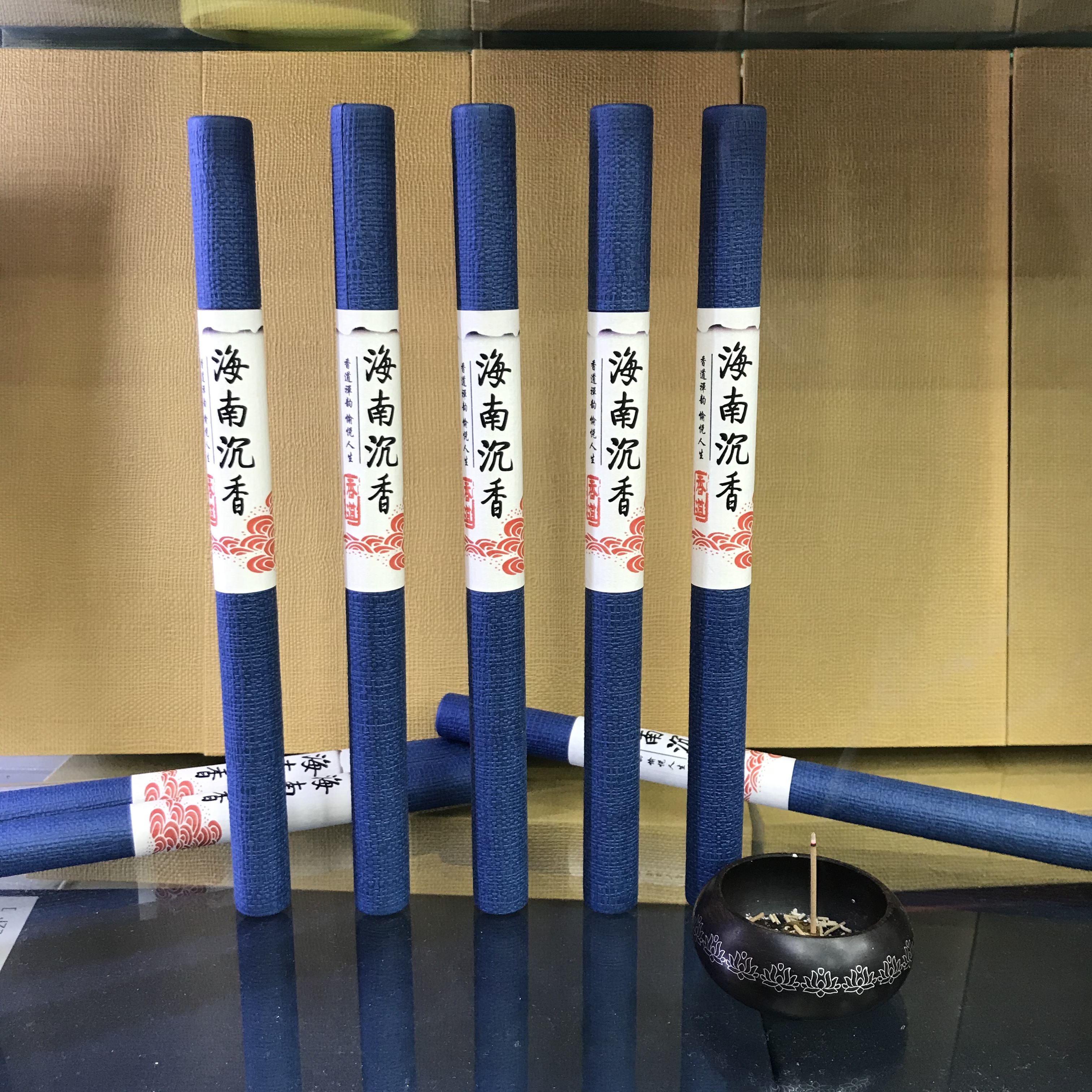 21 centimeters of Hainan agarwood, 10 grams, approximately 38 sticks, lie down in the incense tea room to enjoy the Zen fragrance details Picture