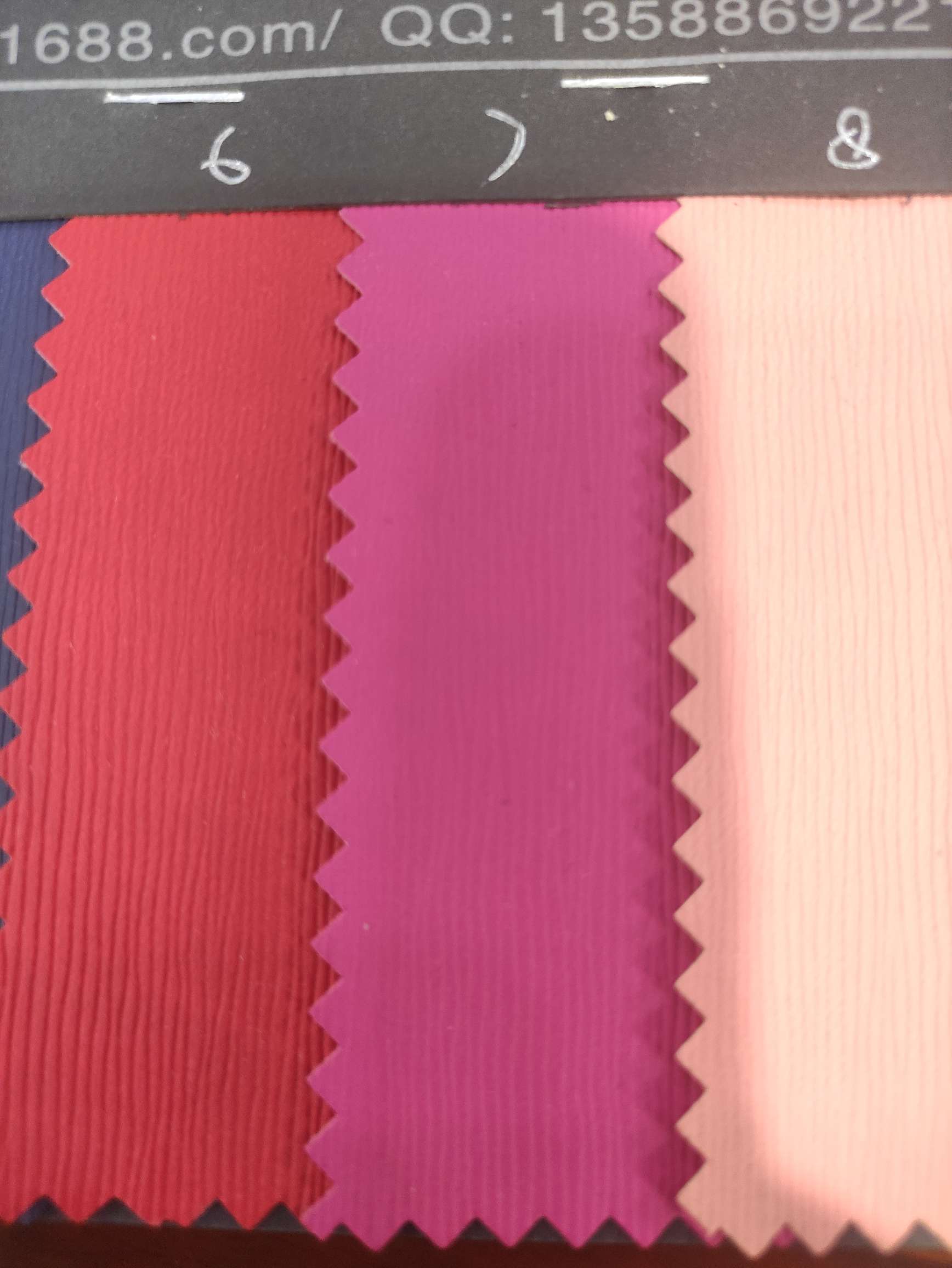 A large quantity of high, medium and low-grade leather fabrics with toothpick patterns in stock, factory direct sales, best-selling new styles! detail image 2