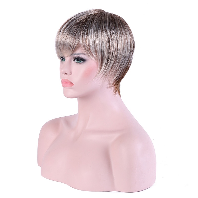 斜刘海灰白短发细节图