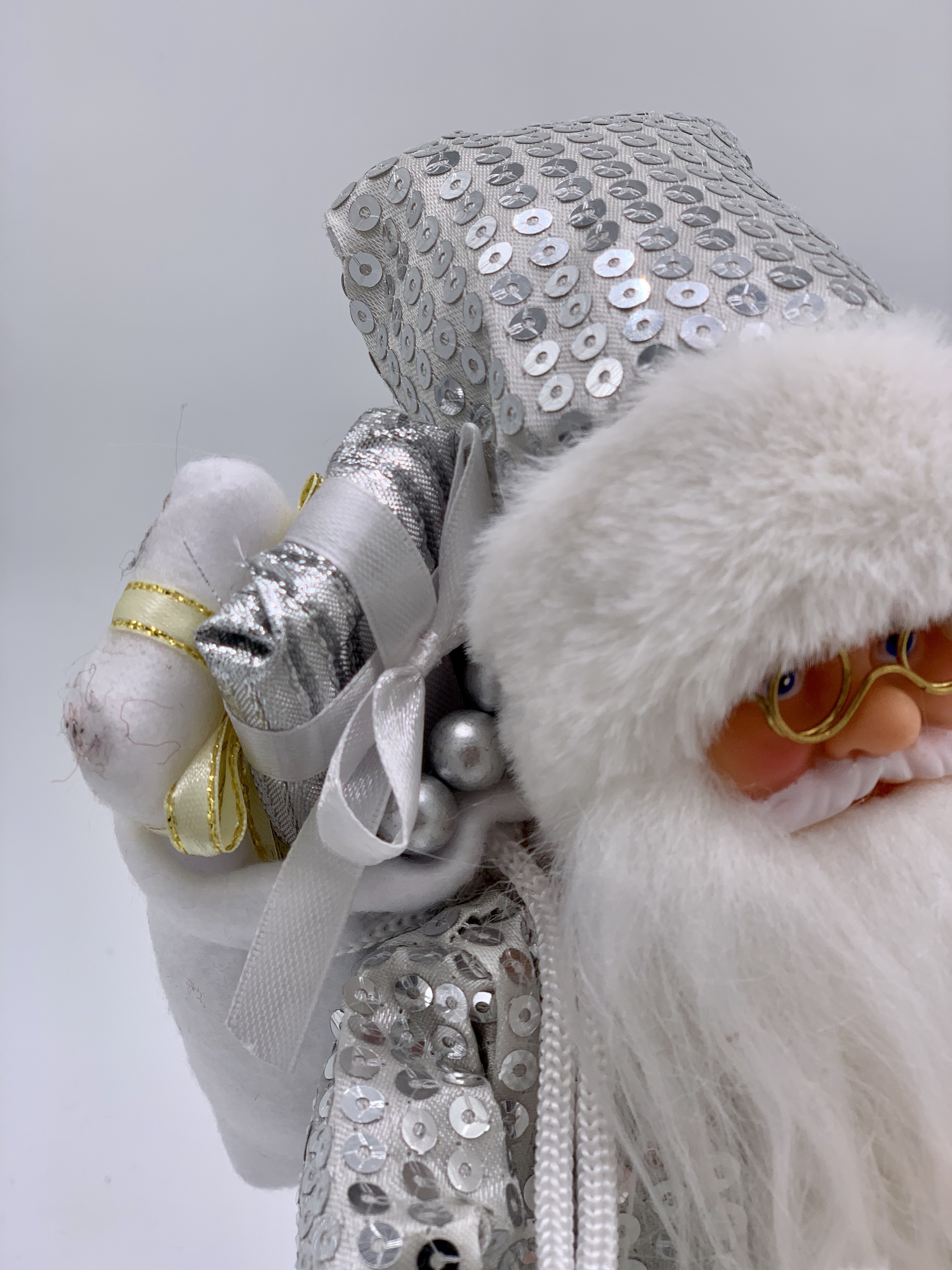30 cm luxury silver sequined electric Santa Claus Item Picture