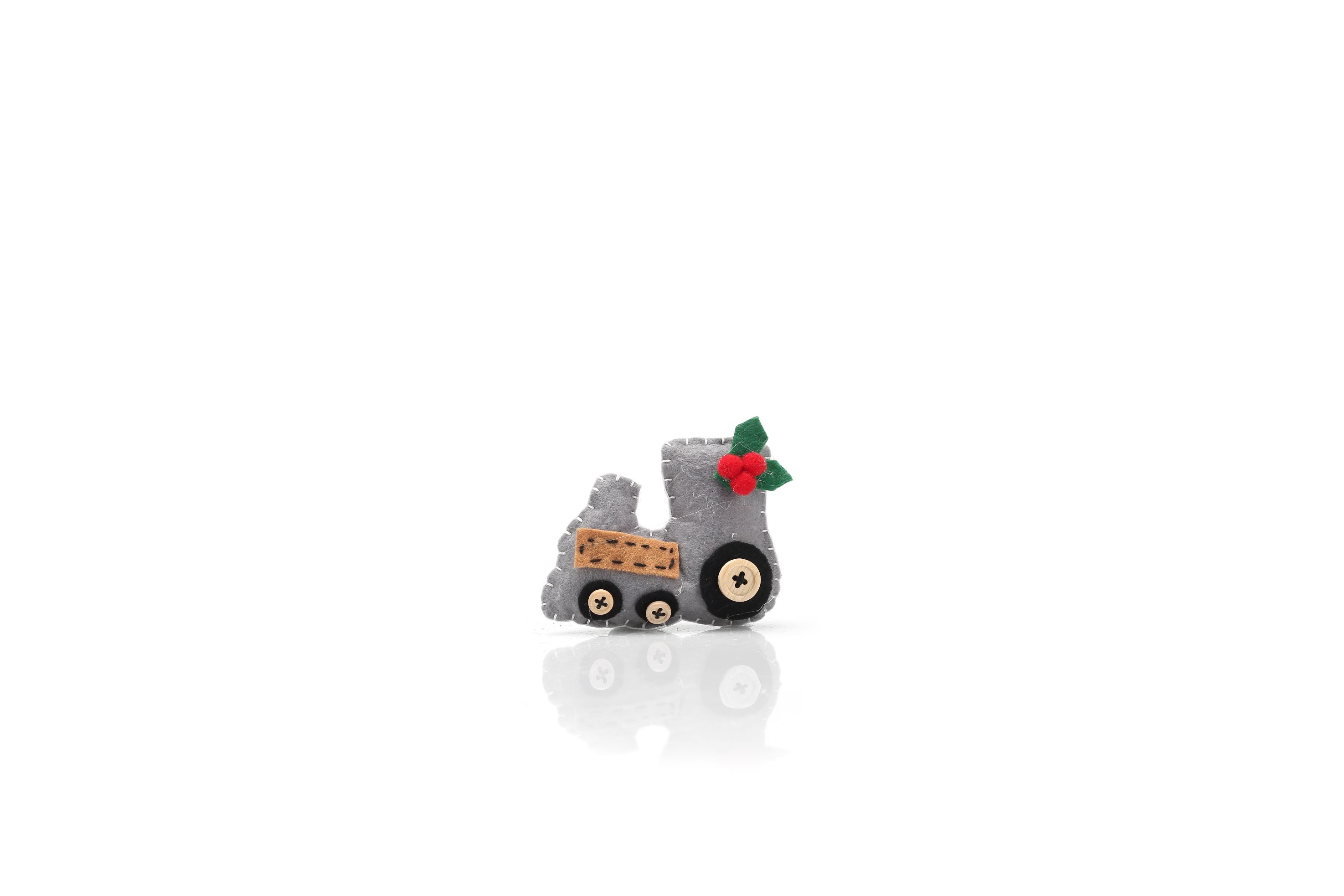 The cat wool felt toy includes a catnip car version