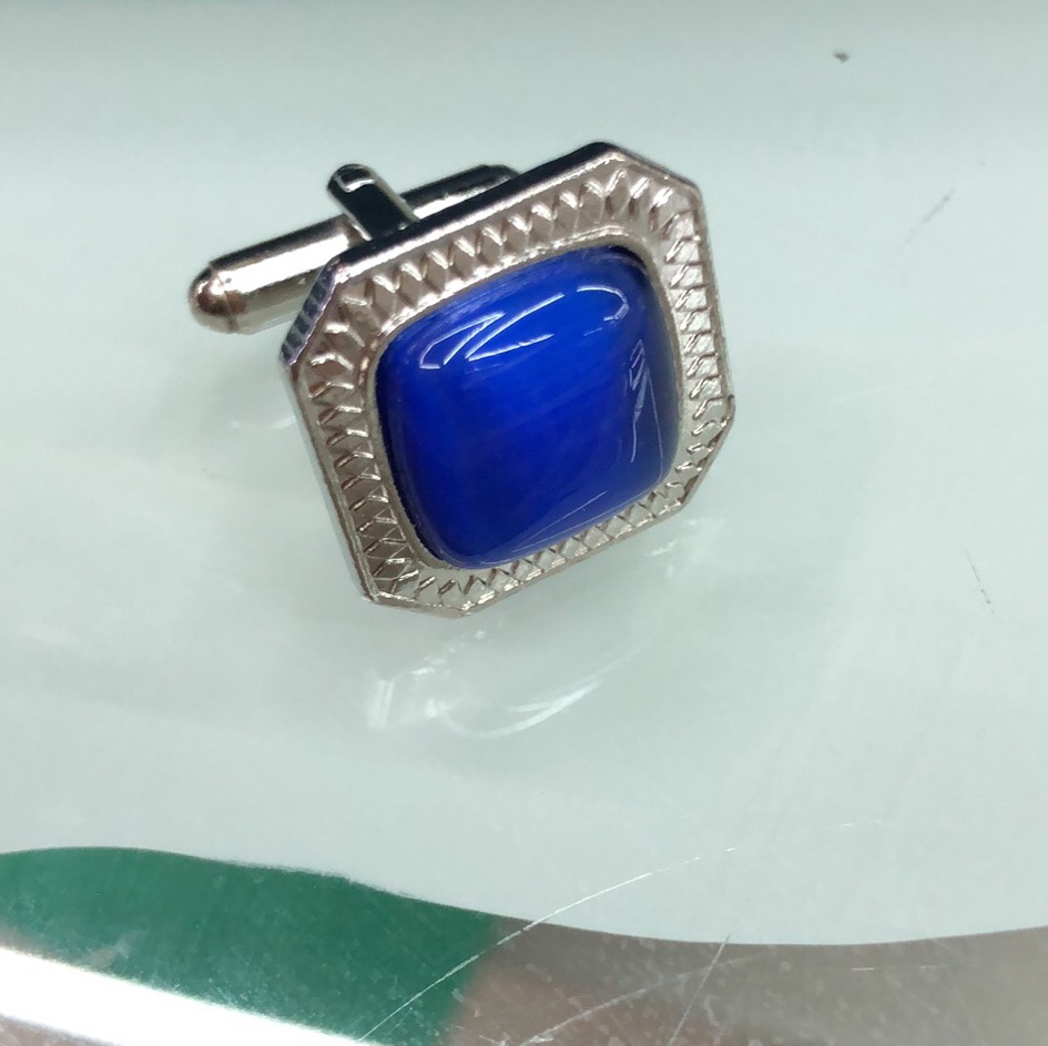 Iron material cat's eye cufflinks in multiple colors